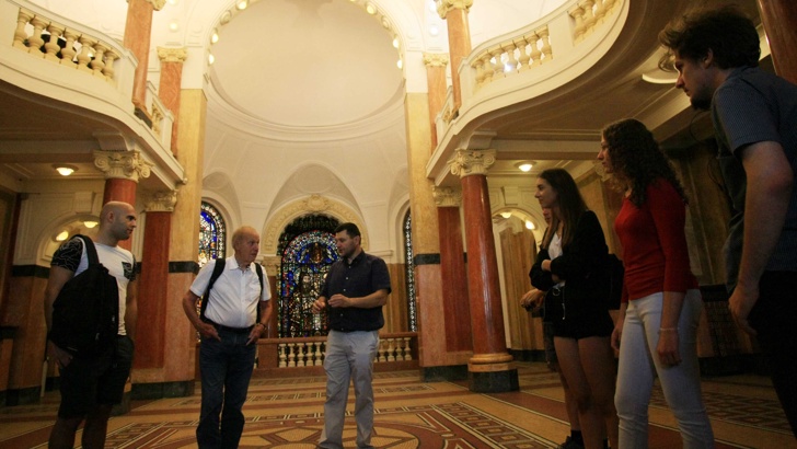 Десетки посетители се запознаха с историята на СУ Климент Охридски За