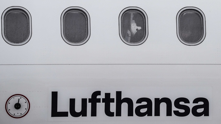 Печалбата на Луфтханза“ намаля с 10%Чистата печалба на германската авиокомпания