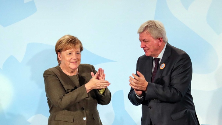 Избирателите в Хесен могат да нокаутират МеркелСлед изборите в Бавария