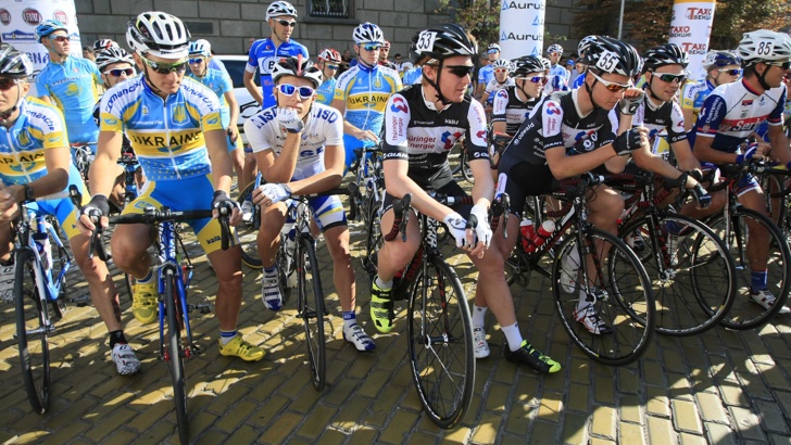 Отличен старт на новия състезателен сезон направиха колоездачите на пловдивския