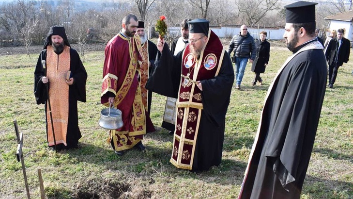 Анонимен благодетел дарил 150 000 лв. за нова църква в Копривец