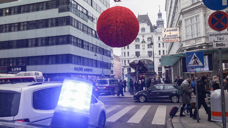 Стрелбата е произведена в ресторант "Фигълмюлер" в центъра на Виена