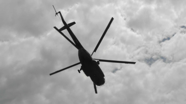 Военен хеликоптер е паднал в нива недалеч от гражданското летище