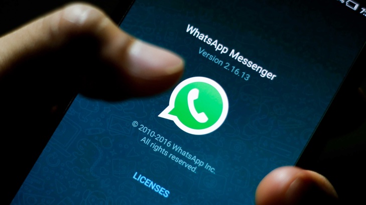 Създателят на 34 WhatsApp 34 Брайън Ектън призова всички потребители на 34 Фейсбук 34