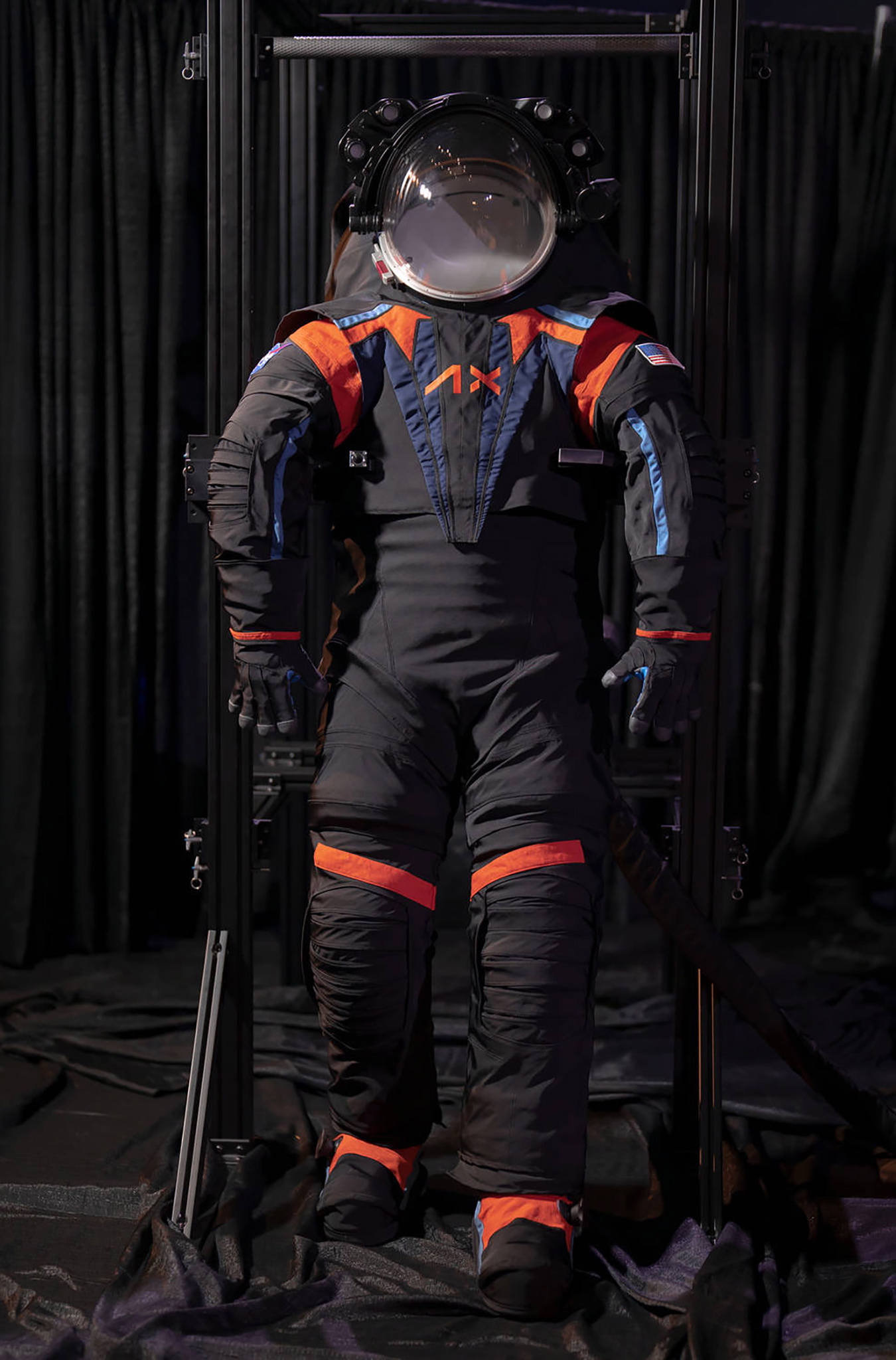 US astronauts will fly in Prada spacesuits