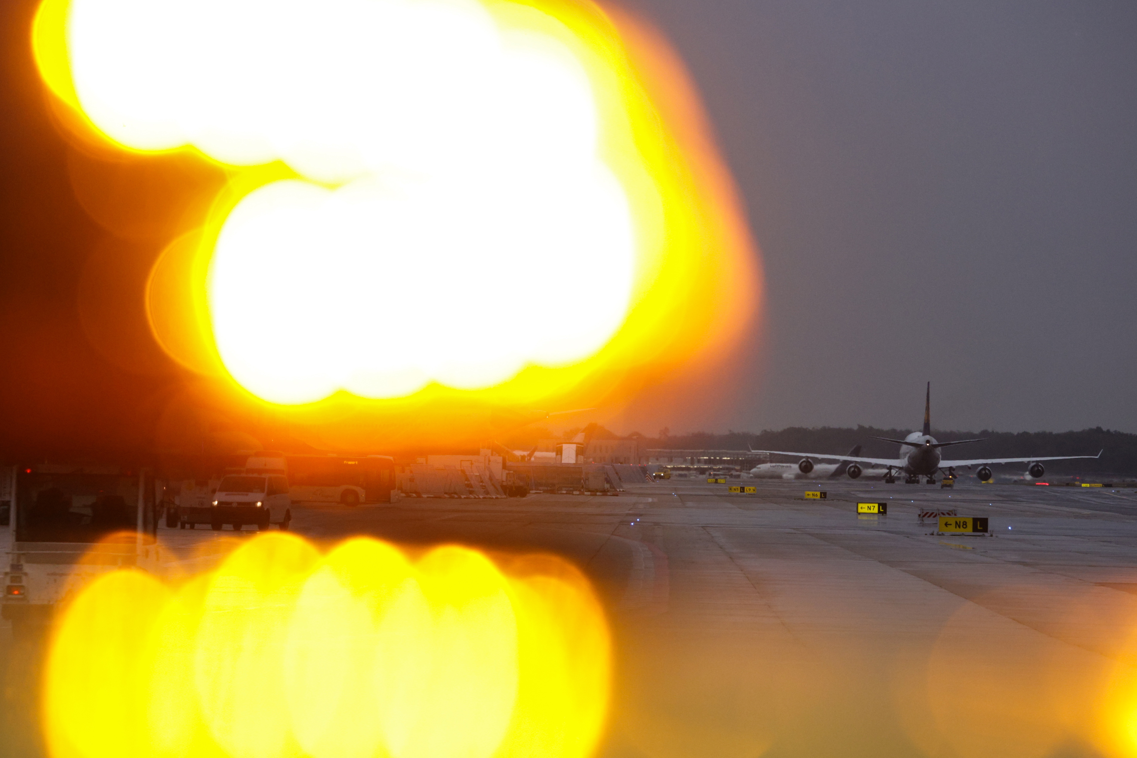 A passenger plane flew across the Atlantic Ocean on 100% sustainable fuel