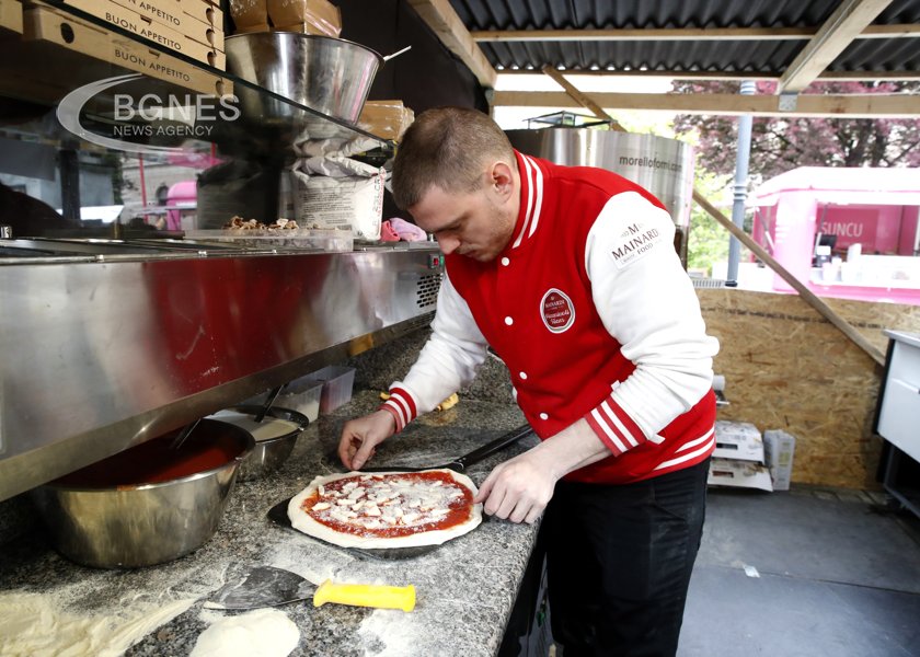 A "Pizzeria of Horrors" festival was organized in Naples