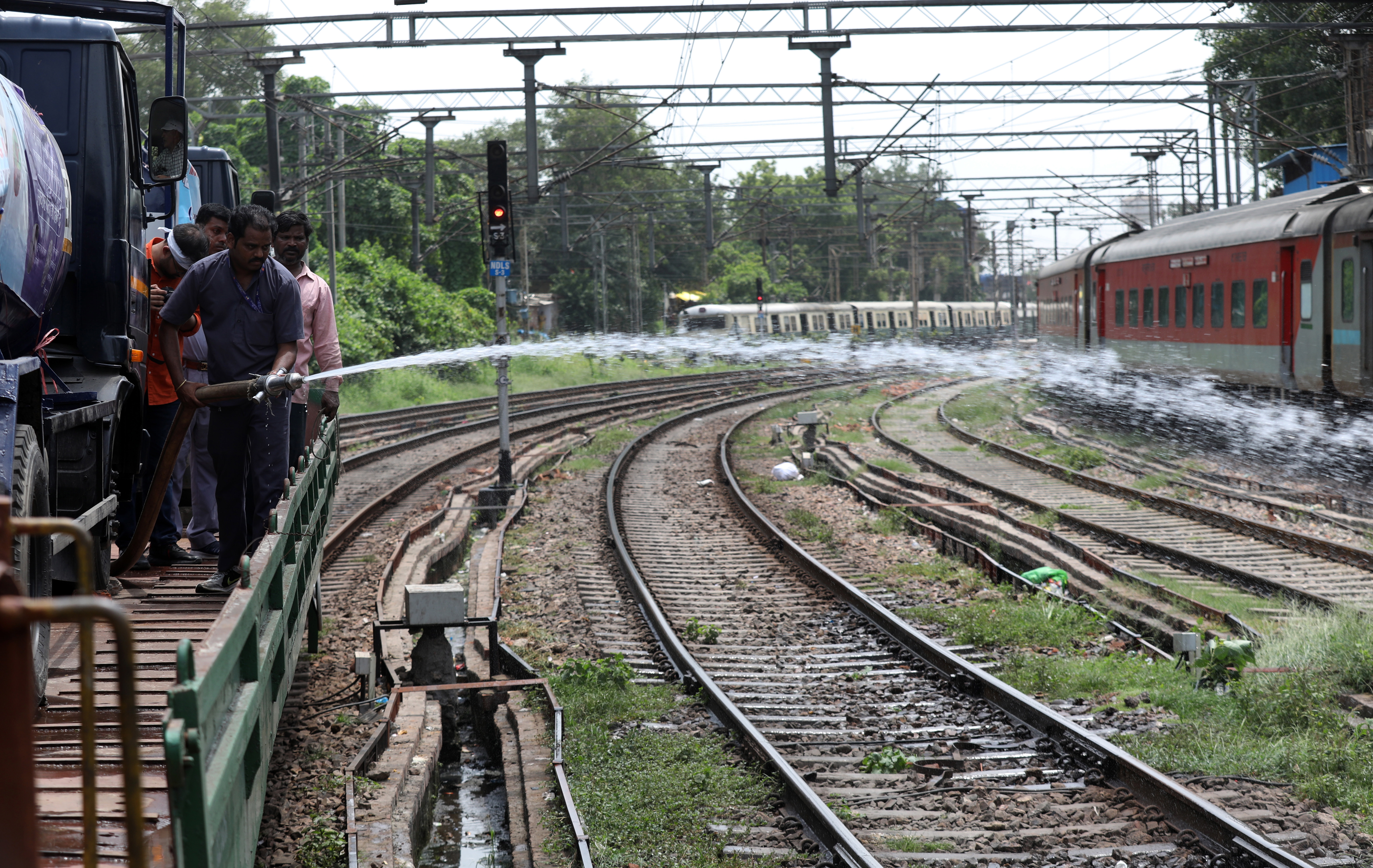 The EU grants 347 million euros to Albania and Montenegro for railway infrastructure