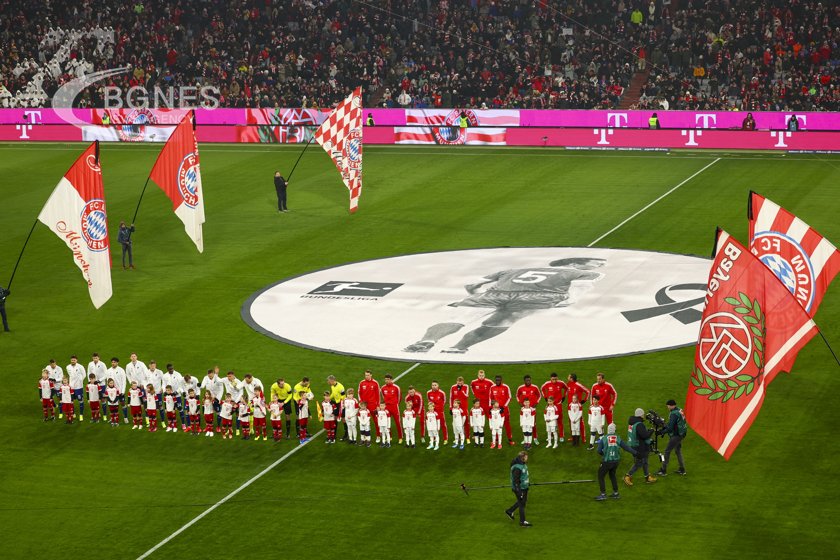 75,000 at the Allianz Arena paid tribute to Beckenbauer