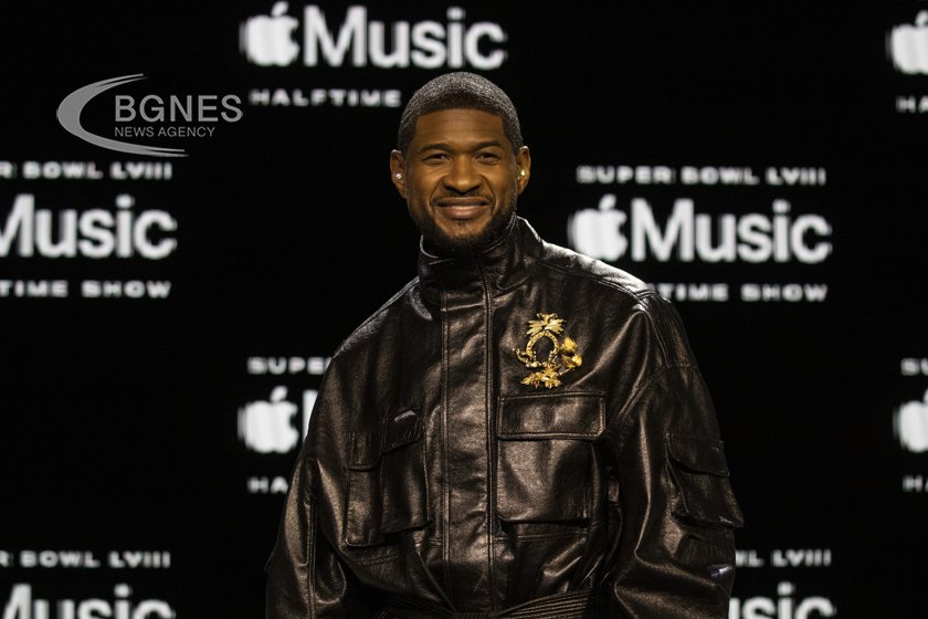 Rapper Usher married his longtime girlfriend Jennifer