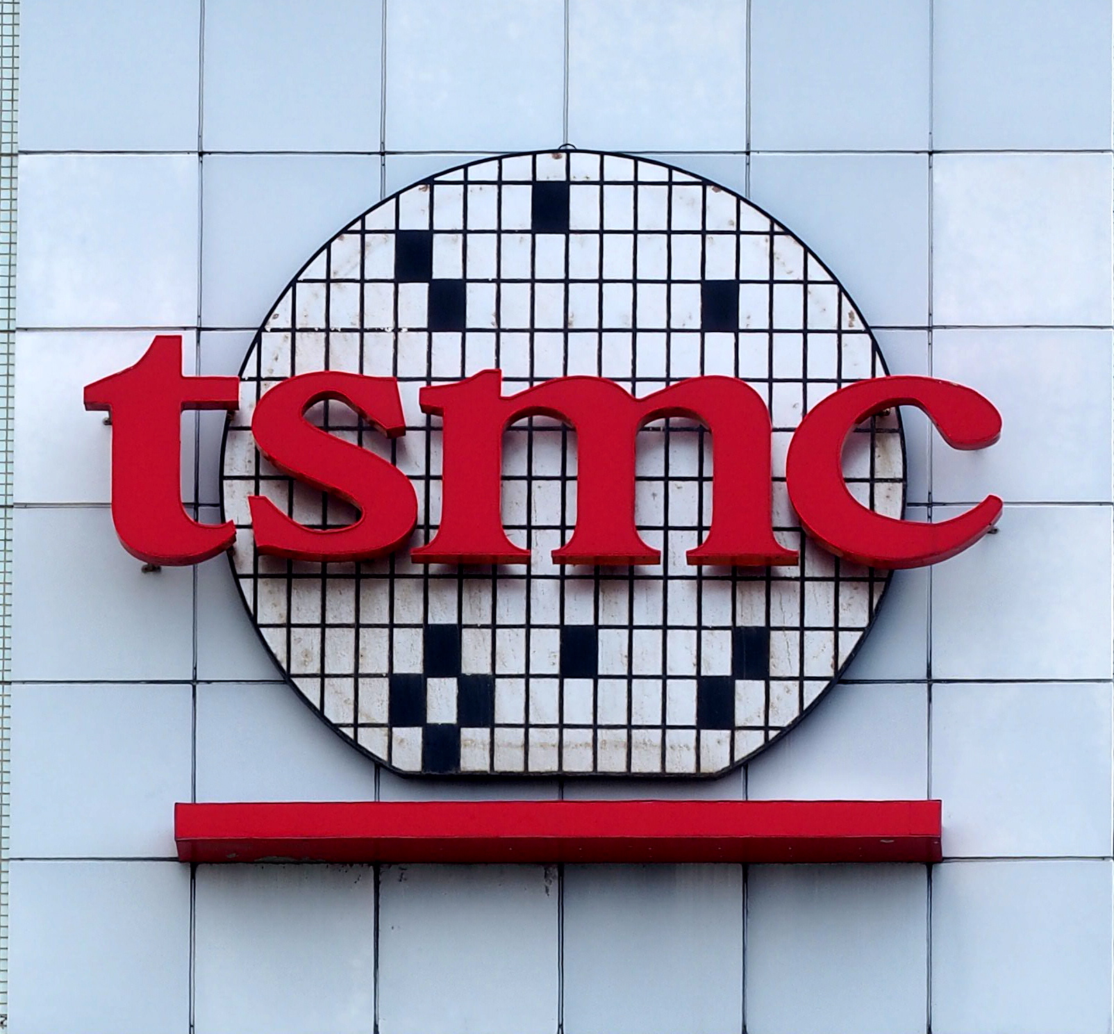 Taiwanese chip giant TSMC is moving some production to Japan