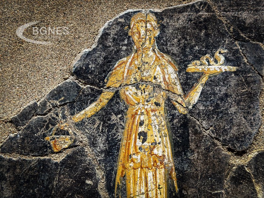 New frescoes are unearthed among the ashes of Pompeii