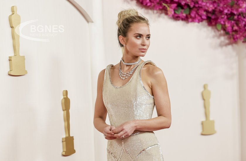 Emmy Blunt caused a wave of comments with her Oscars dress