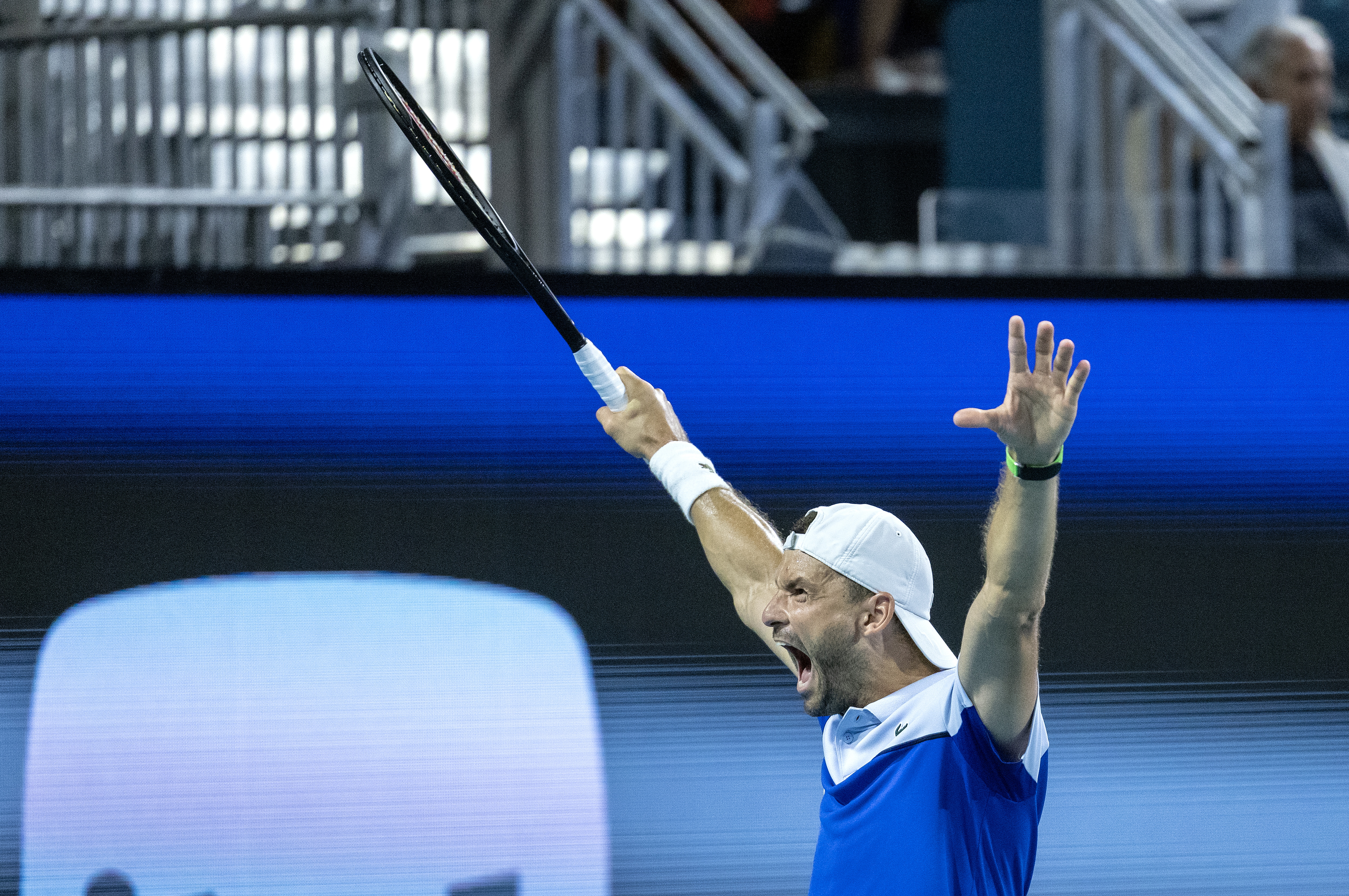 Dimitrov knocks out Alcaraz for first semi-final in Miami