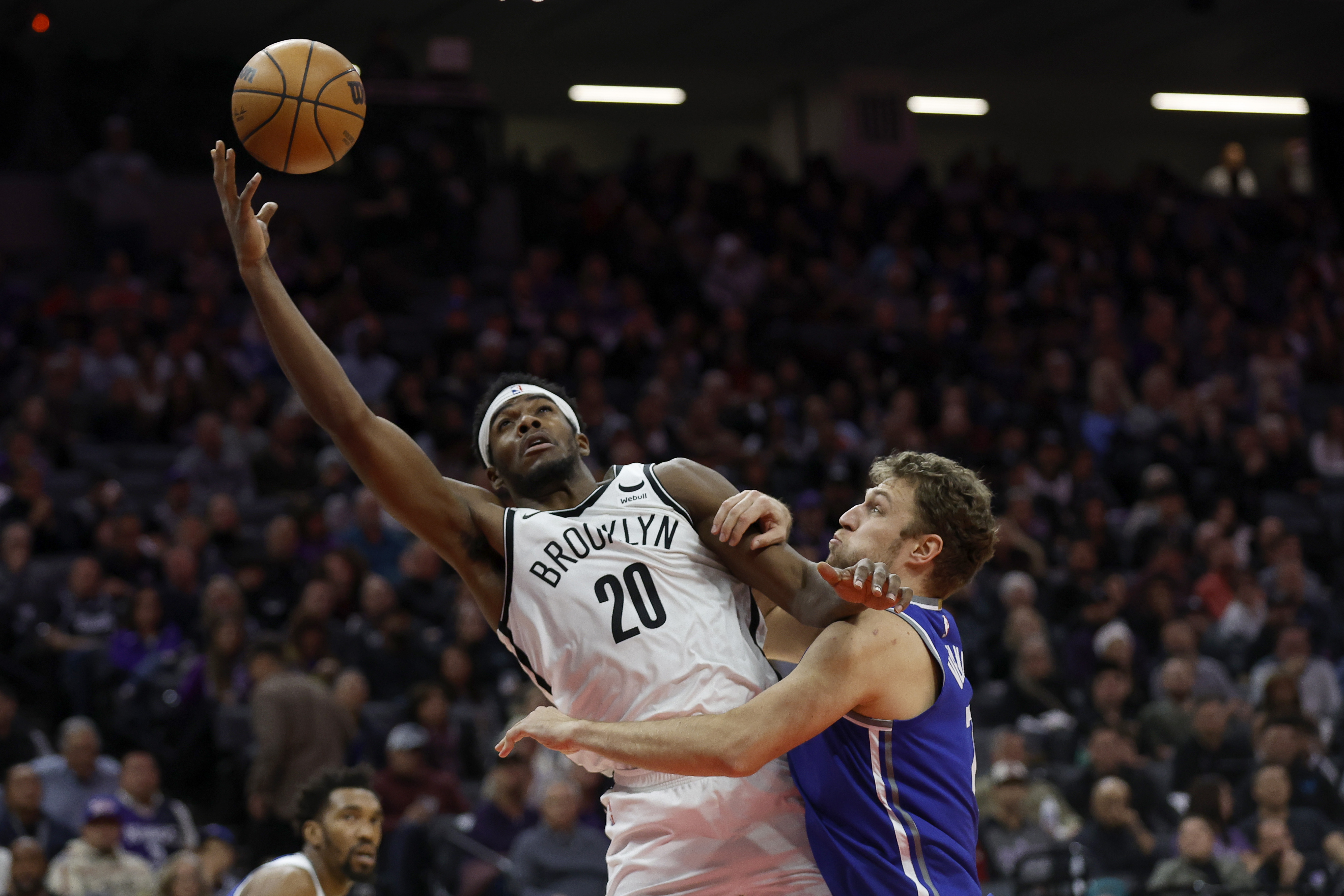 Sacramento cruises past Brooklyn, Vezenkov with nearly three minutes on the floor