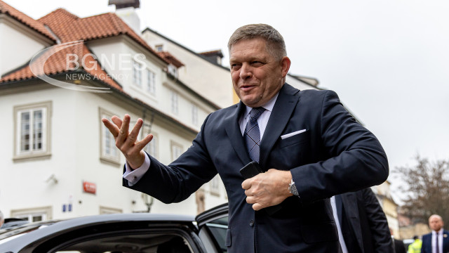 The prime minister of Slovakia, Robert Fico injured in shooting