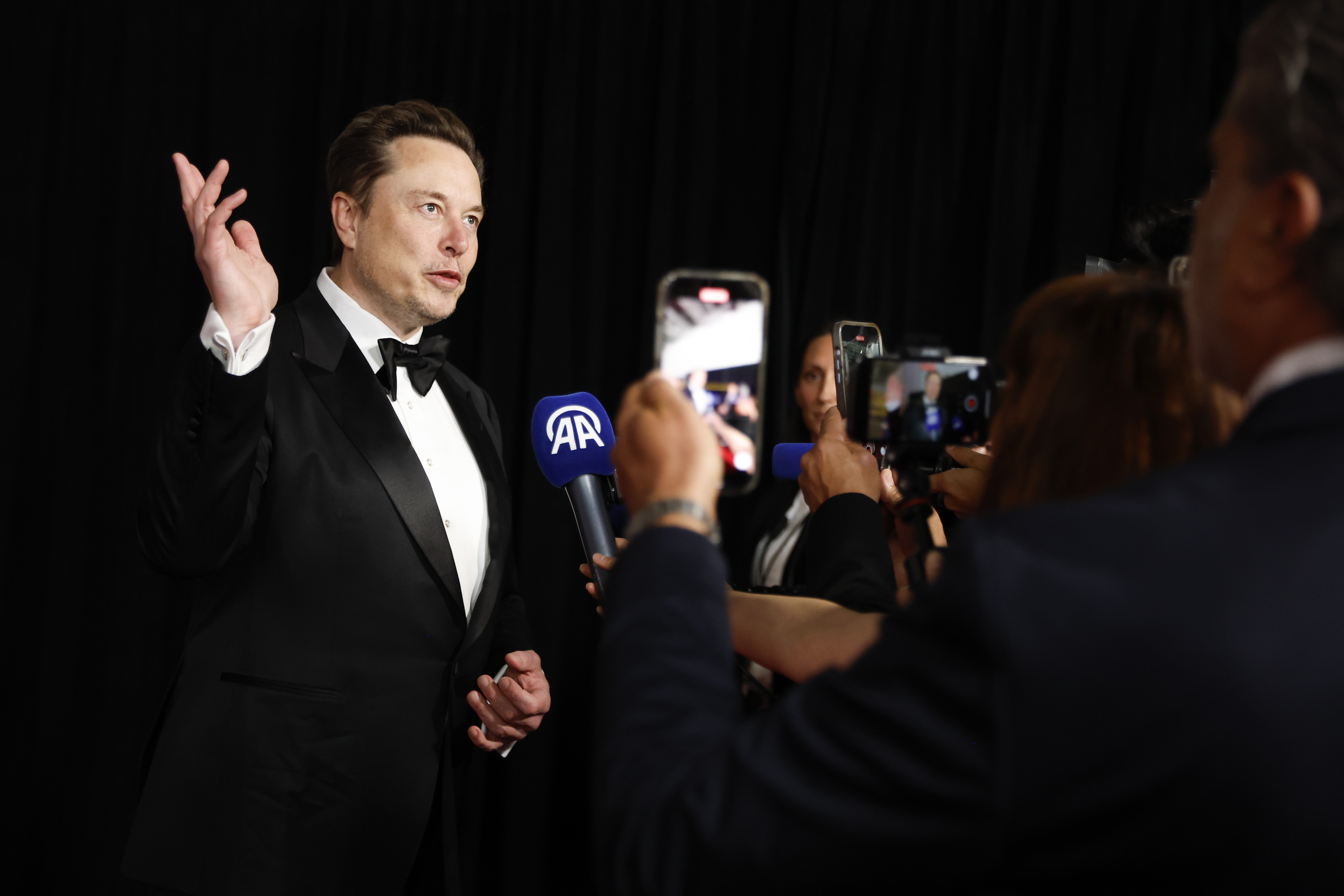 Elon Musk officially confirms Twitter's transition to "X.com"