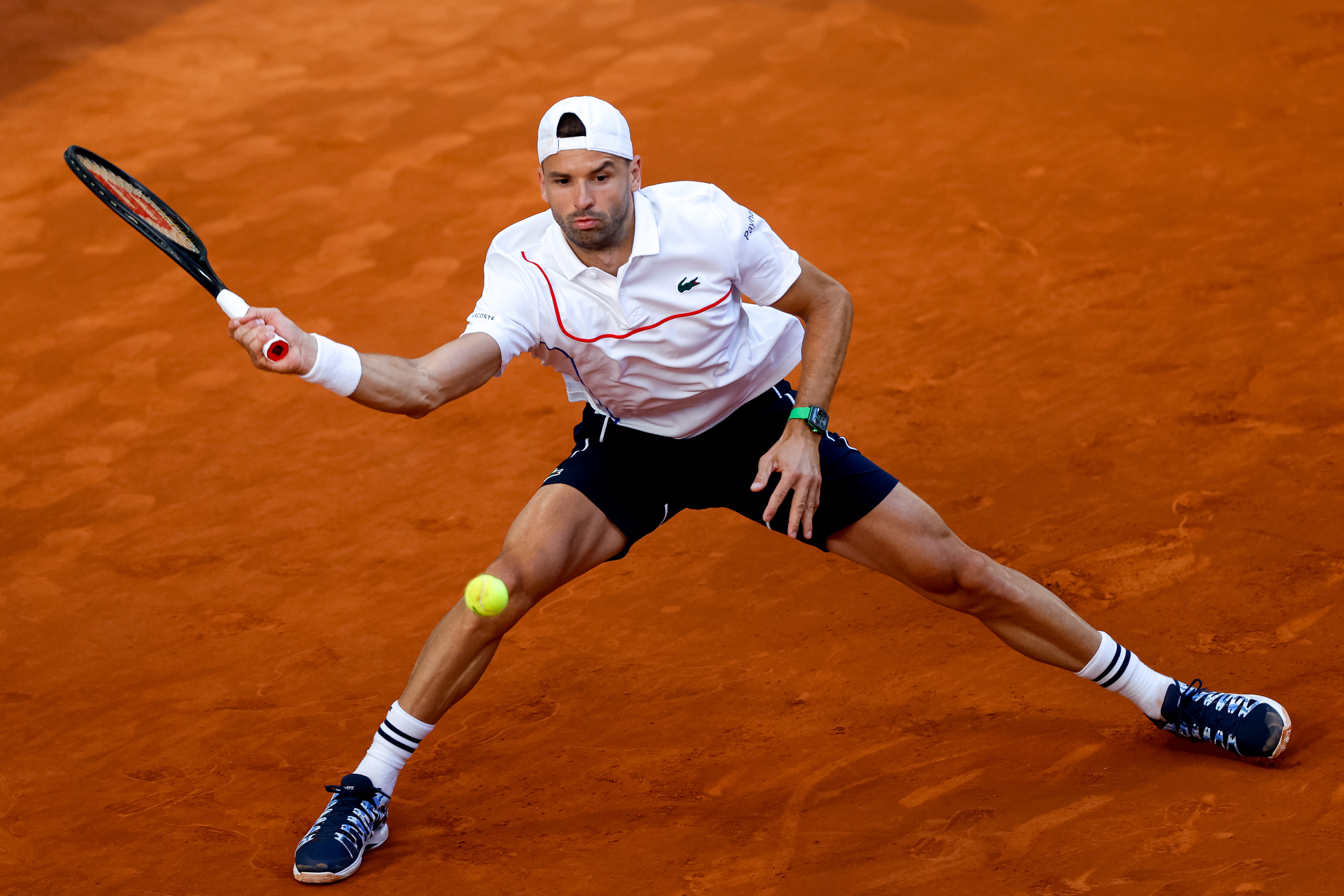 Dimitrov against an American at the start of Roland Garros