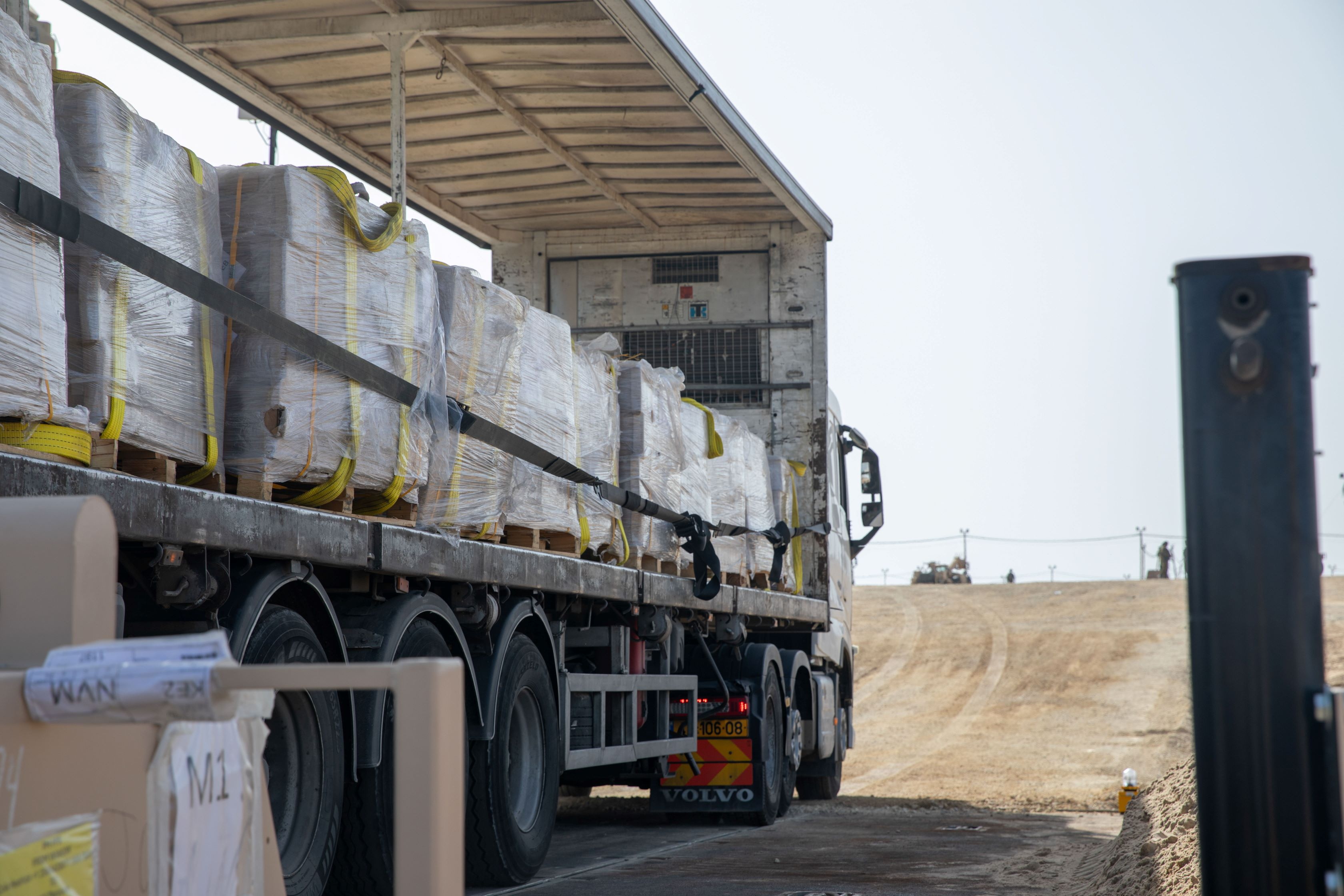 2,000 aid trucks are blocked at the border in Rafah