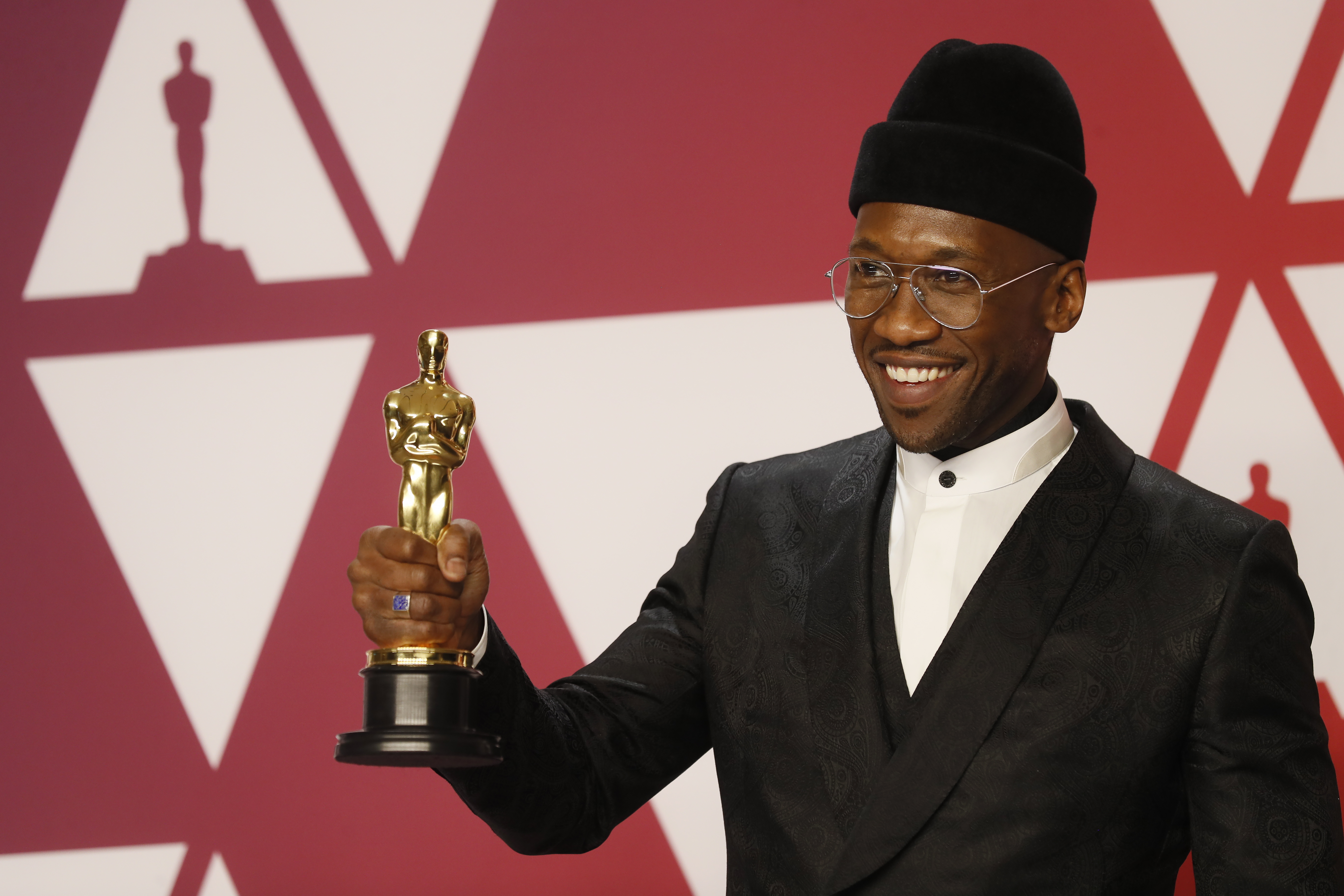 Mahershala Ali and Scarlett Johansson could star in new 'Jurassic World' movie