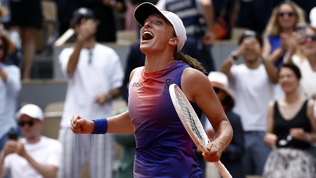 Swiatek crushes Paolini for third consecutive Roland Garros trophy