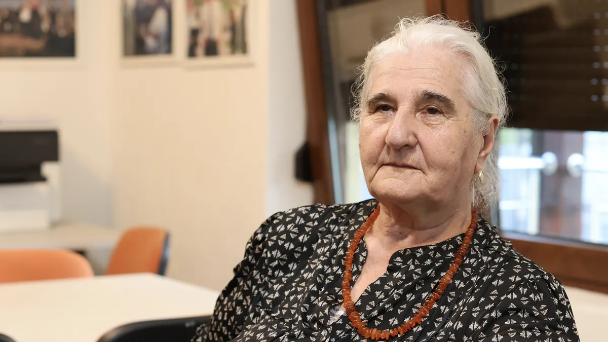 The mothers of Srebrenica are crying. Murderers tell jokes about genocide