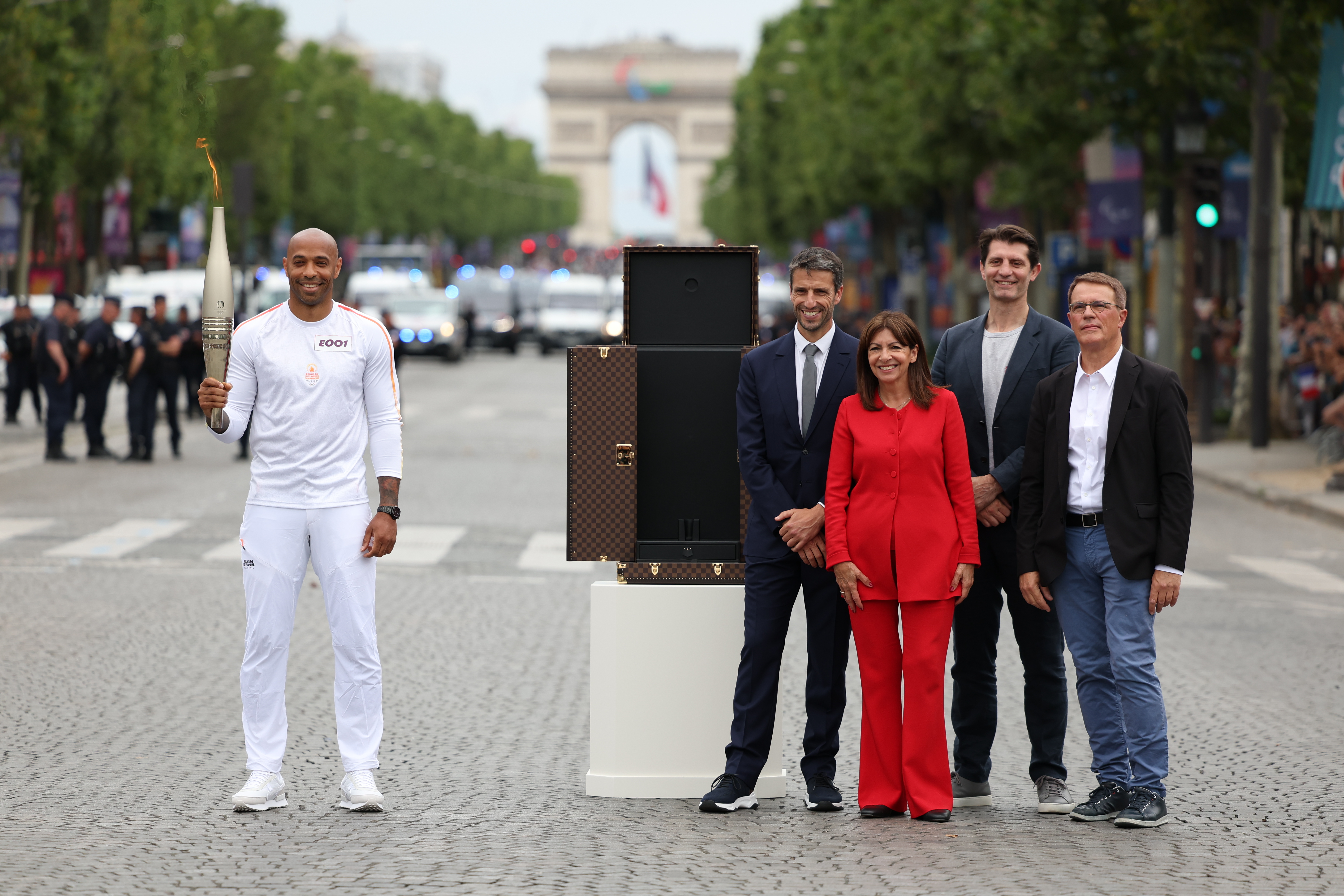 On Bastille Day: Olympic flame arrives in Paris