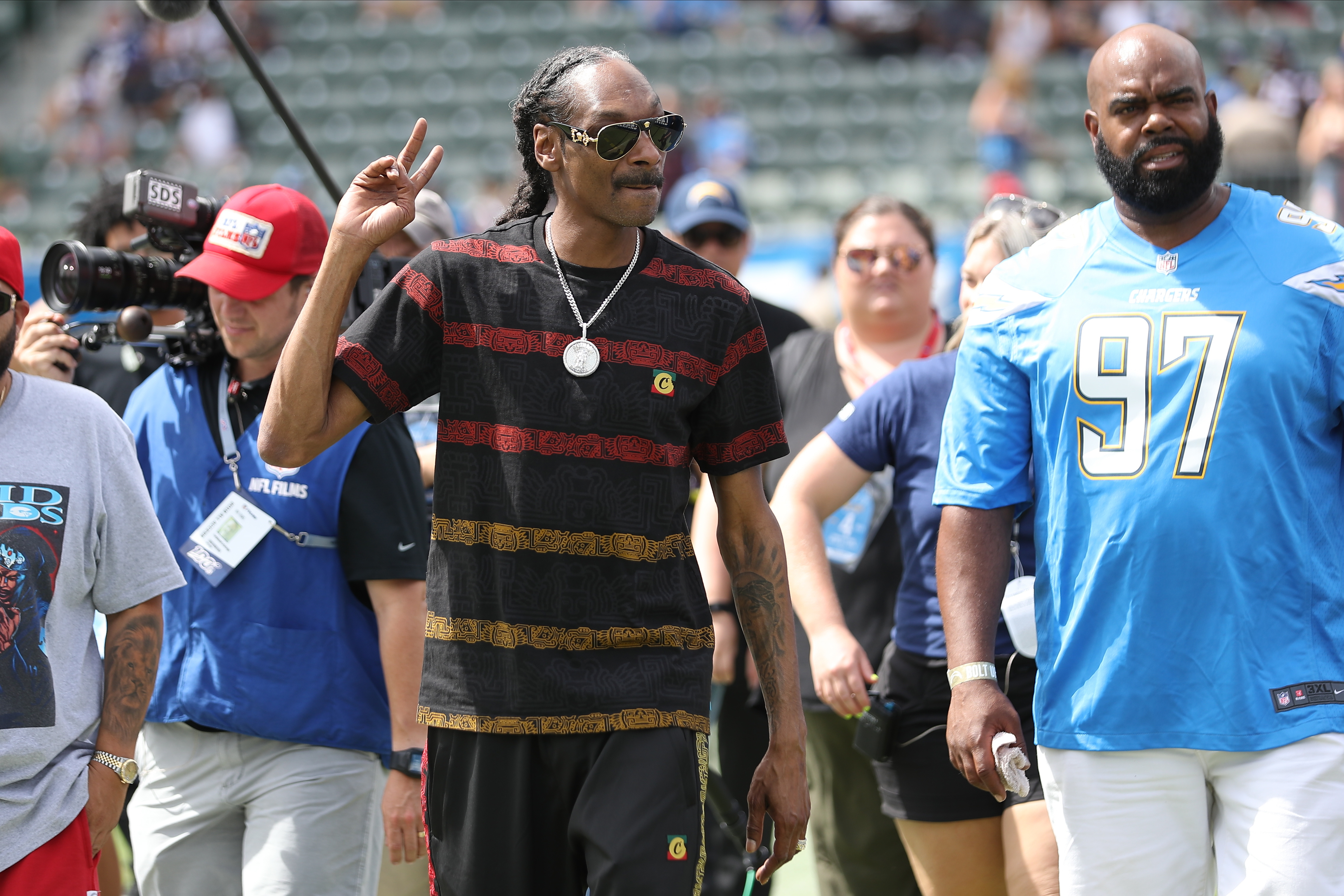 American rapper Snoop Dogg will carry the Olympic torch