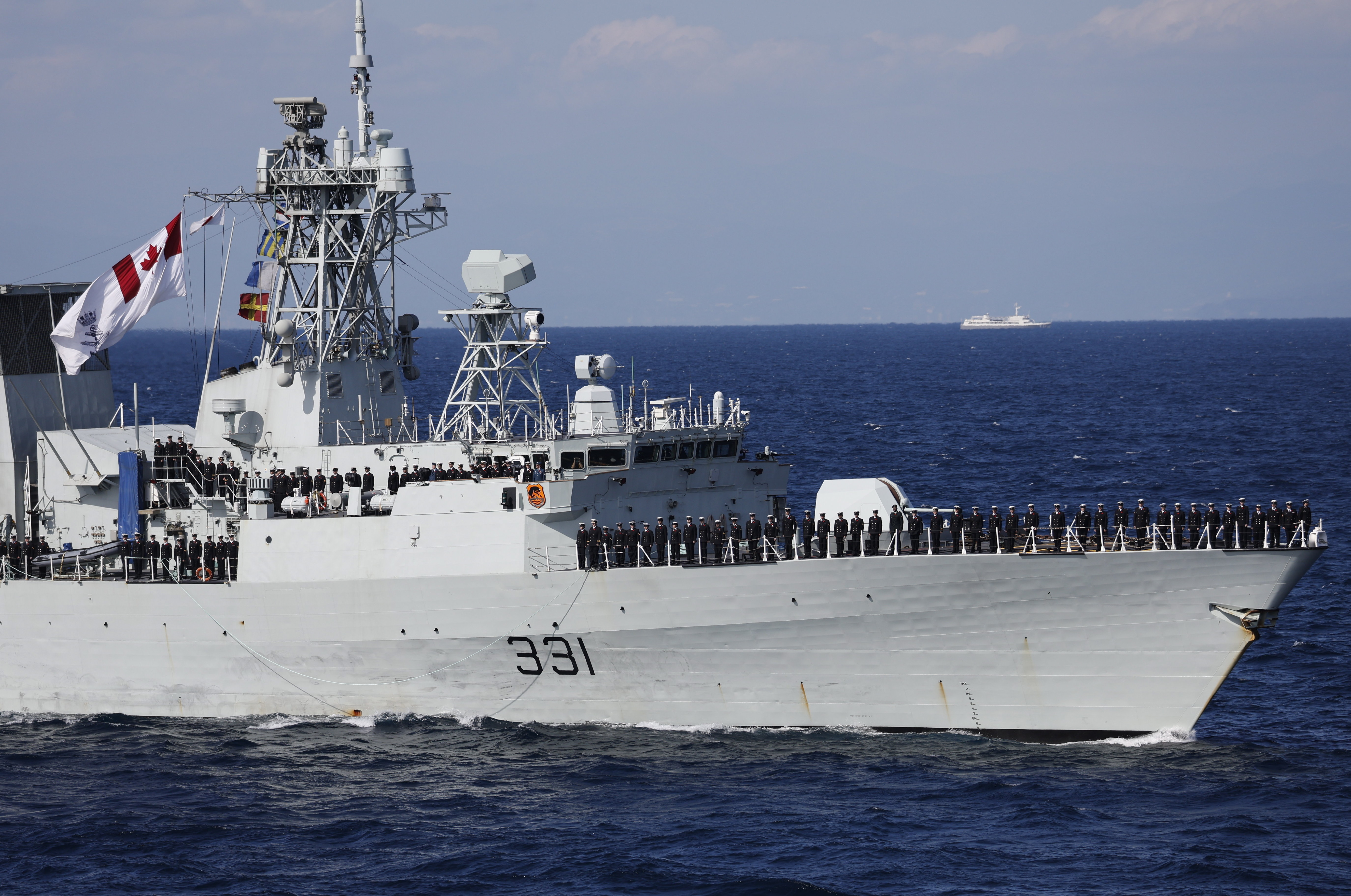 A Canadian warship has passed through the Taiwan Strait