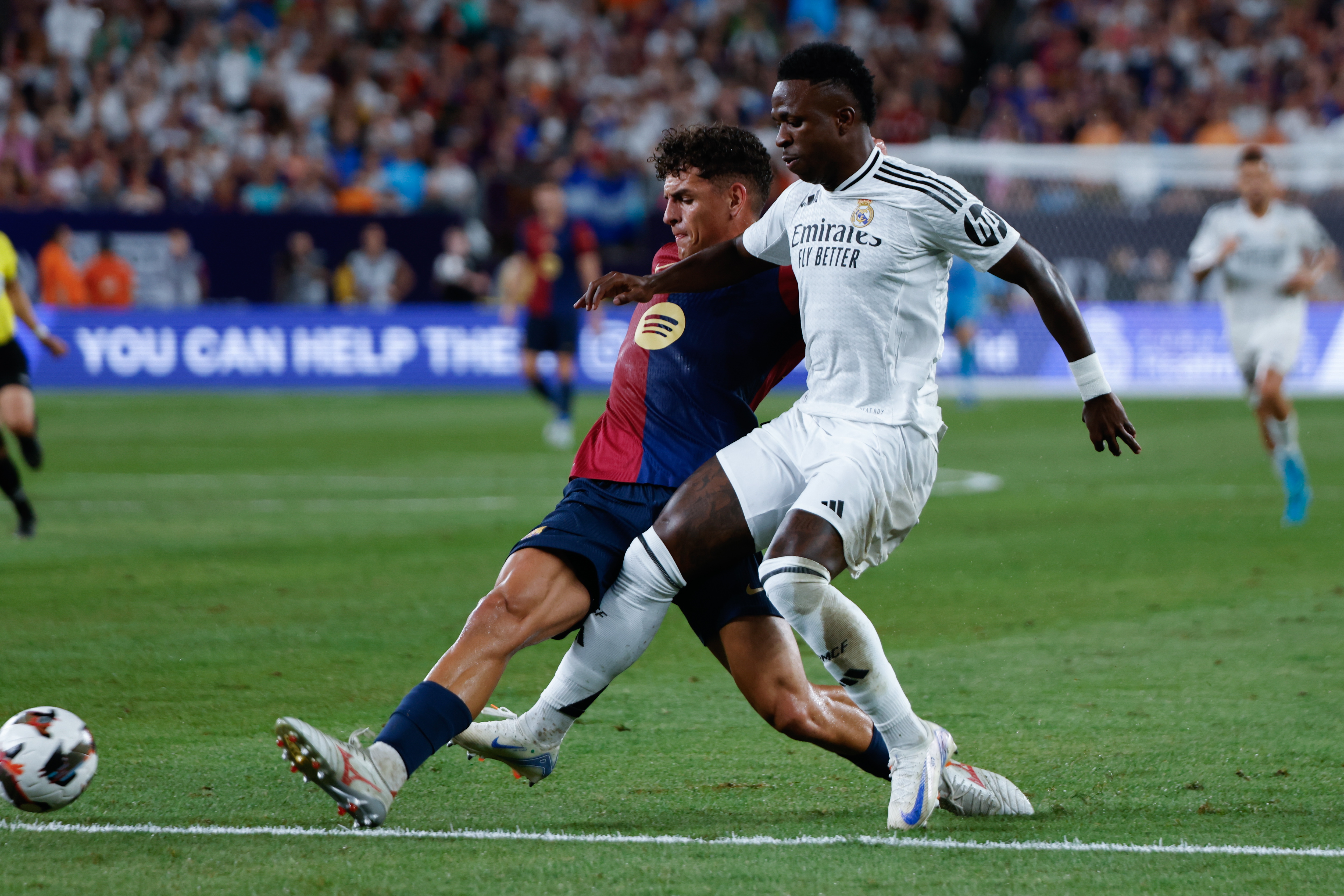 Barça beat Real M in New Jersey, thunderstorm interrupted the match