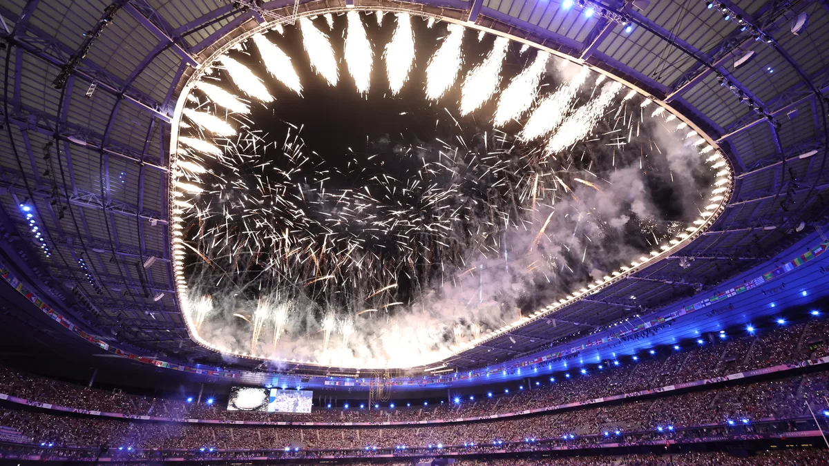 Paris said a glamorous and triumphant "au revoir" to the Olympics