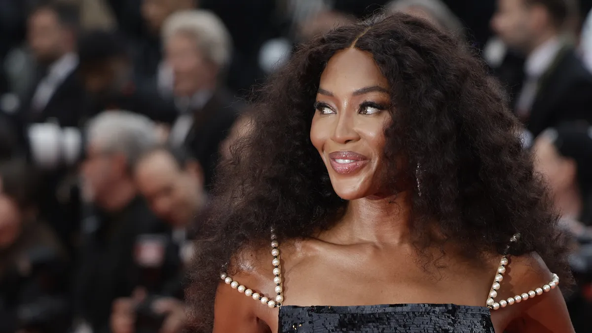 Naomi Campbell vacations in Ibiza with an Arab multimillionaire