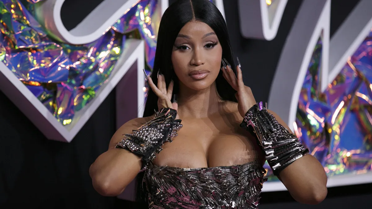 Cardi B asked for sole custody of her children from Offset rapper after divorce