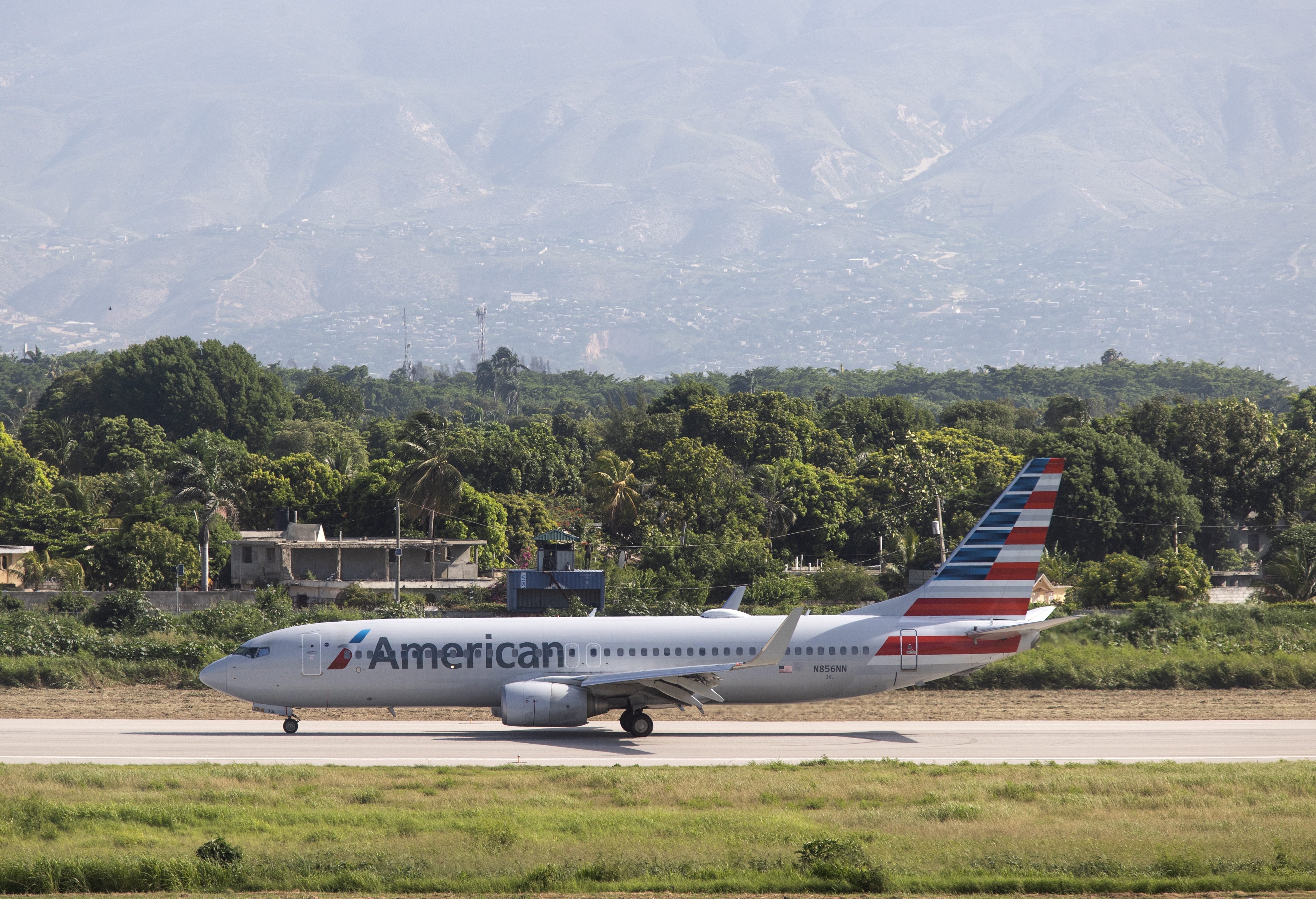 American Airlines to cancel all flights to Israel by April 2025.