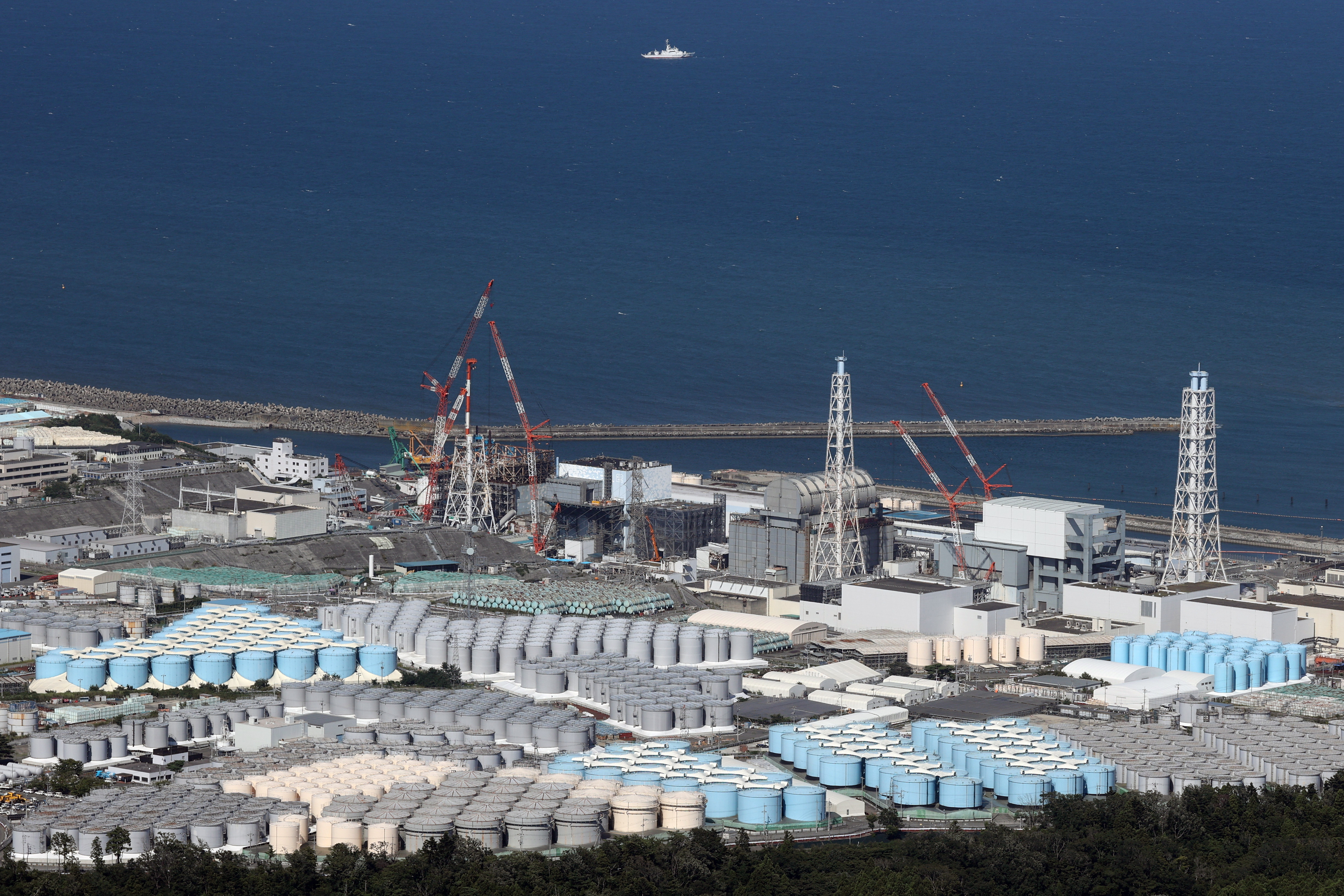 Japan will test Fukushima reactor debris removal