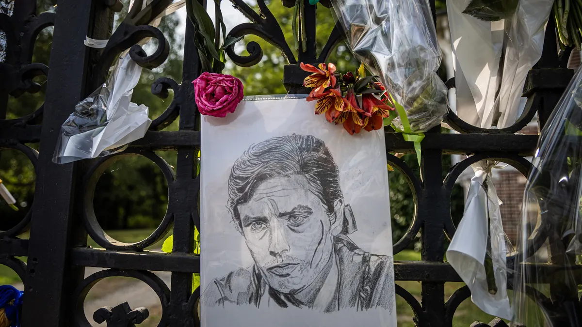 Alain Delon's children organize a memorial service for the actor in a narrow circle in  Duchy