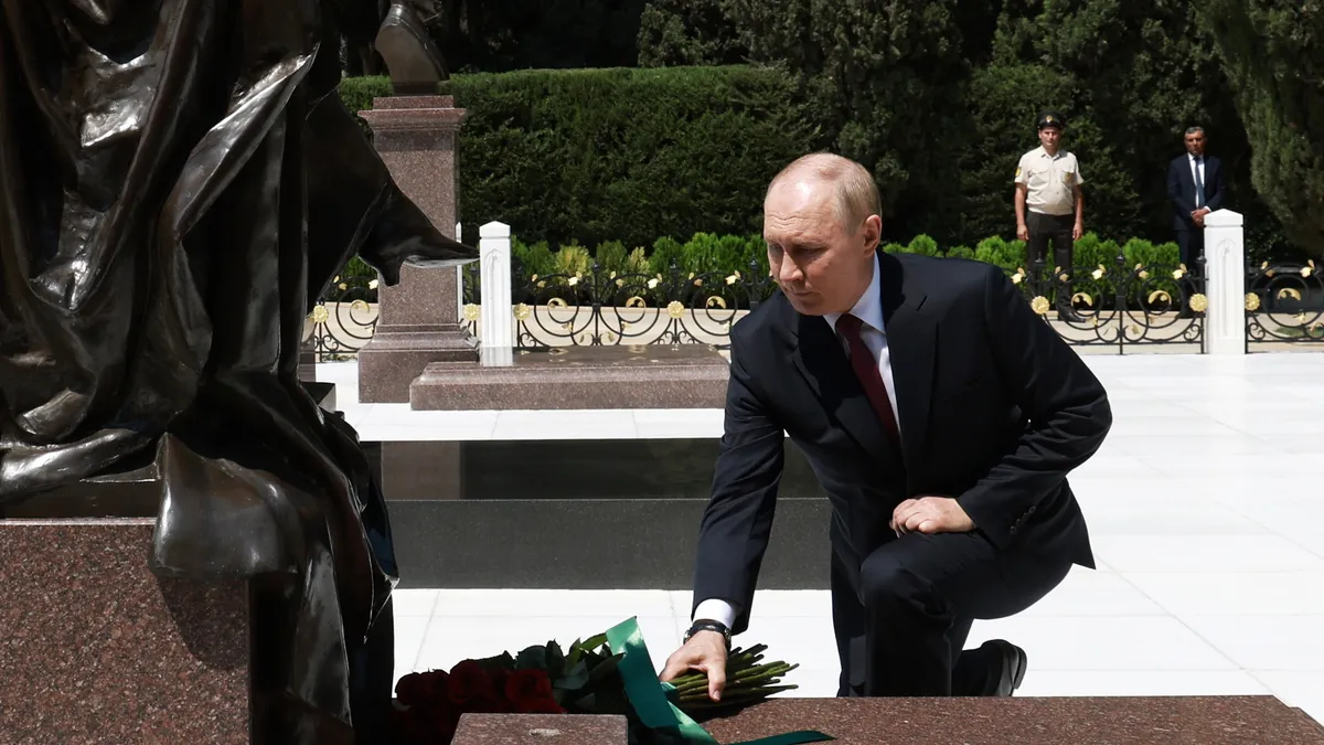 Putin is paralyzed by Ukraine's offensive in Russia's Kursk region