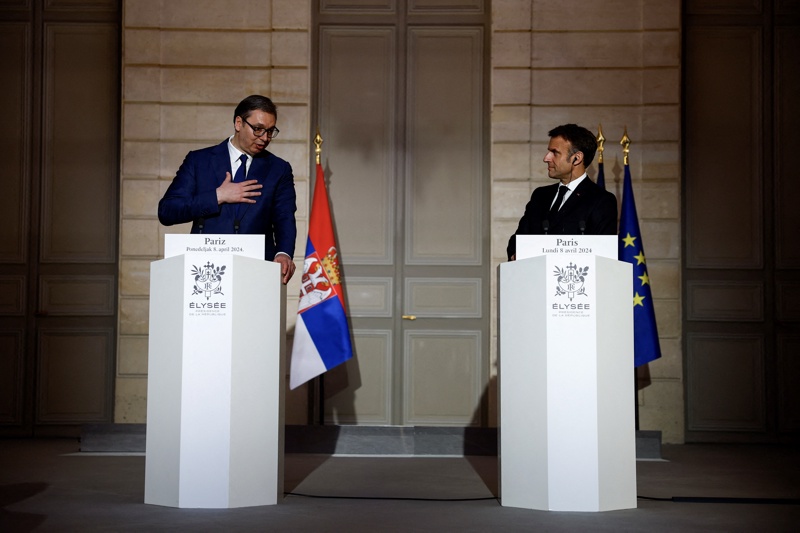 Vucic welcomed his "dear friend" Macron in Belgrade