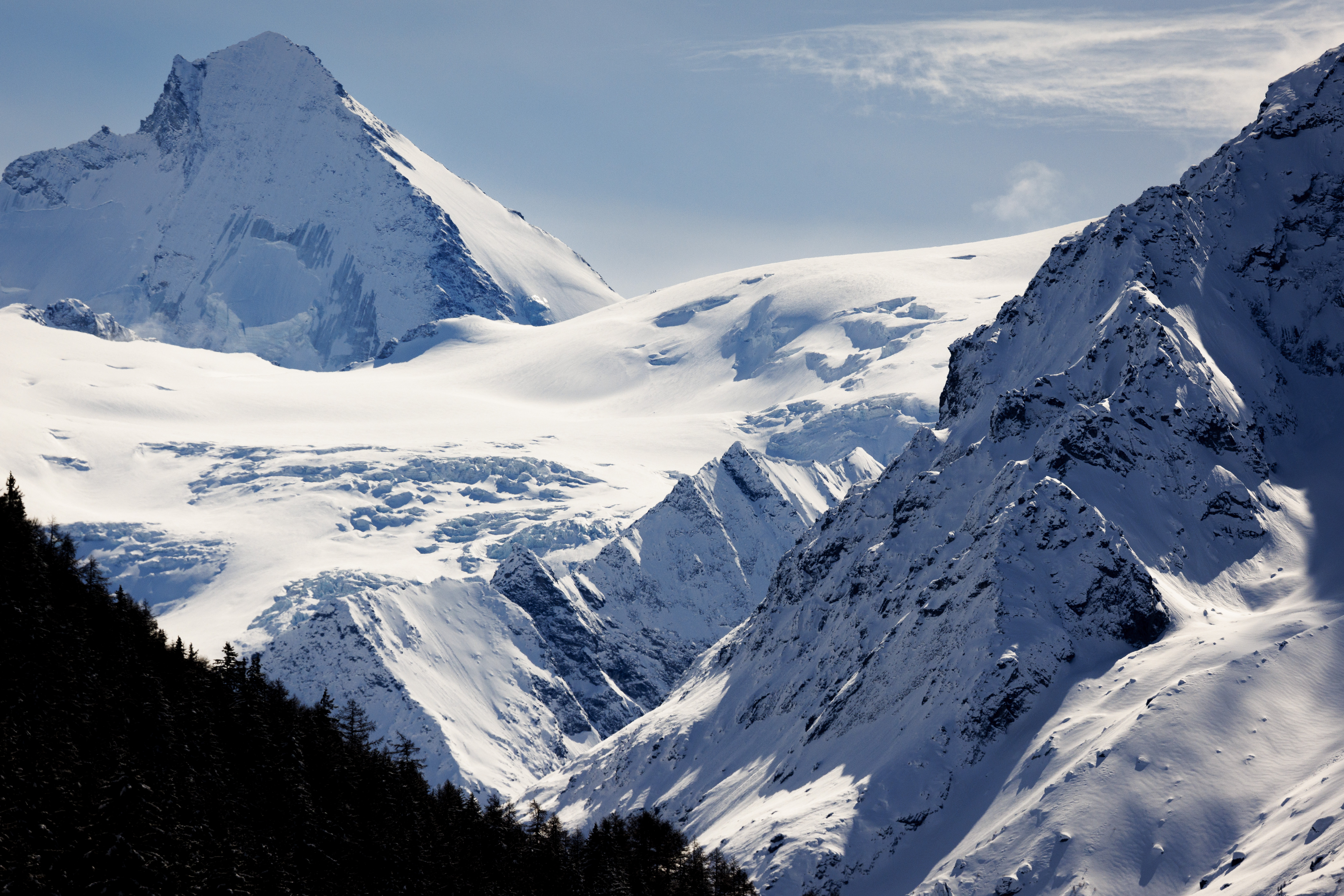 The director of Audi Italy died while climbing Mount Adamello