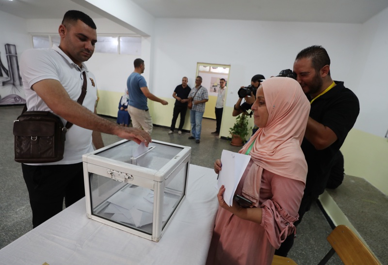 Presidential elections begin in Algeria