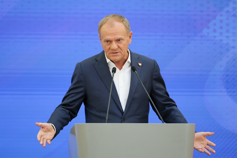 Donald Tusk condemns German border controls as unacceptable