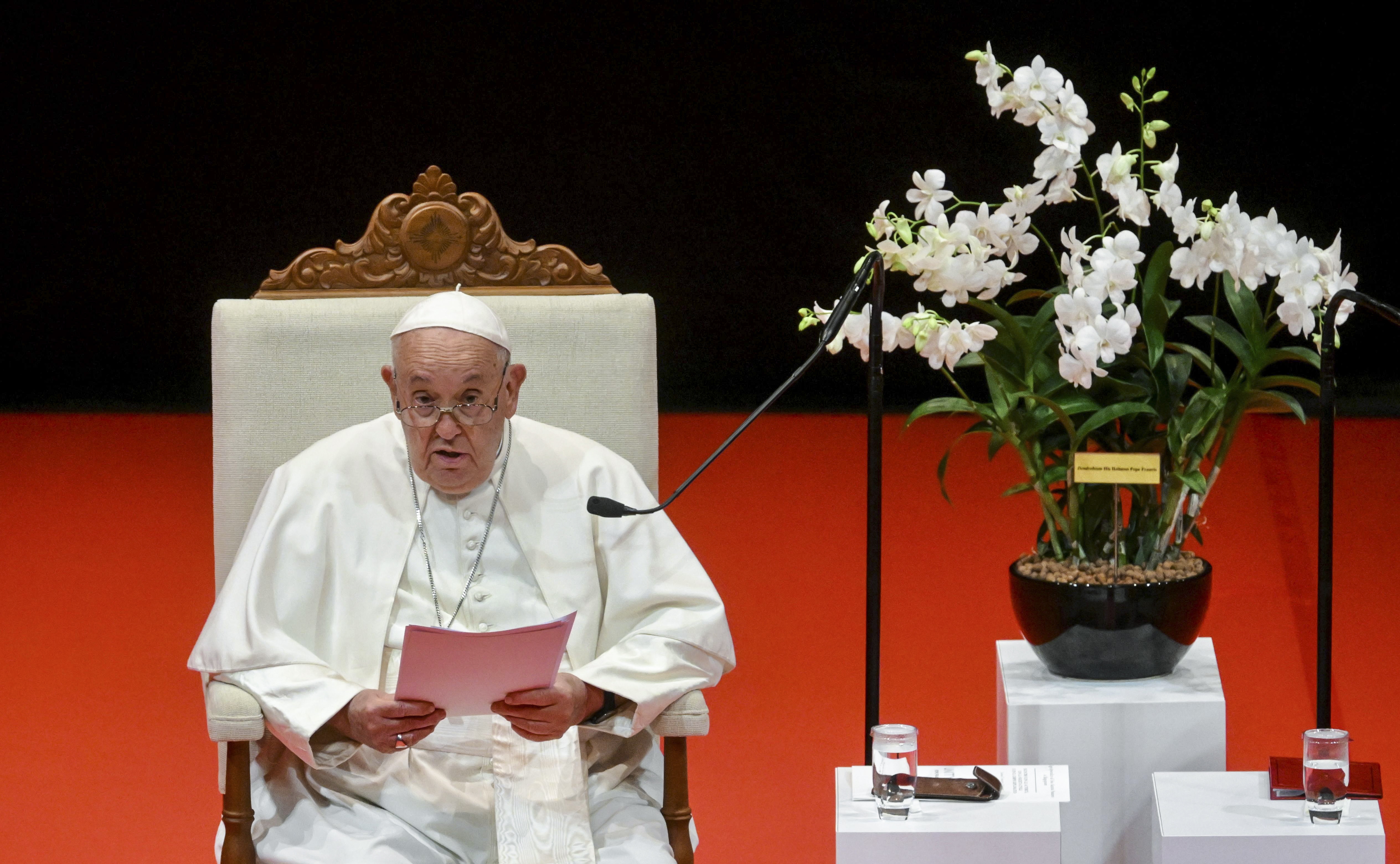 Pope Francis has called for fair wages for migrants in Singapore