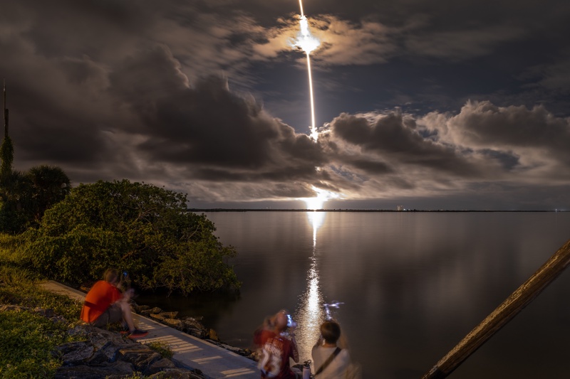 SpaceX crew begin historic spacewalk