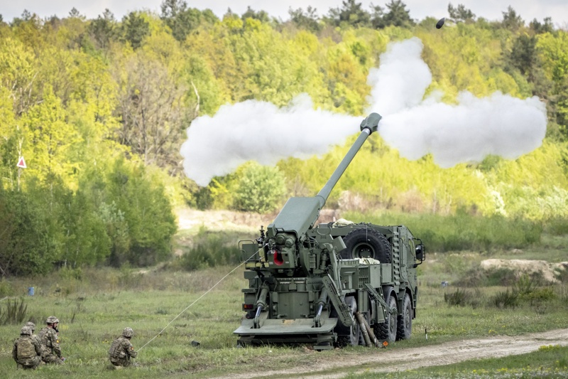 Ukrainian Army receives 18 Bogdana howitzers from Denmark