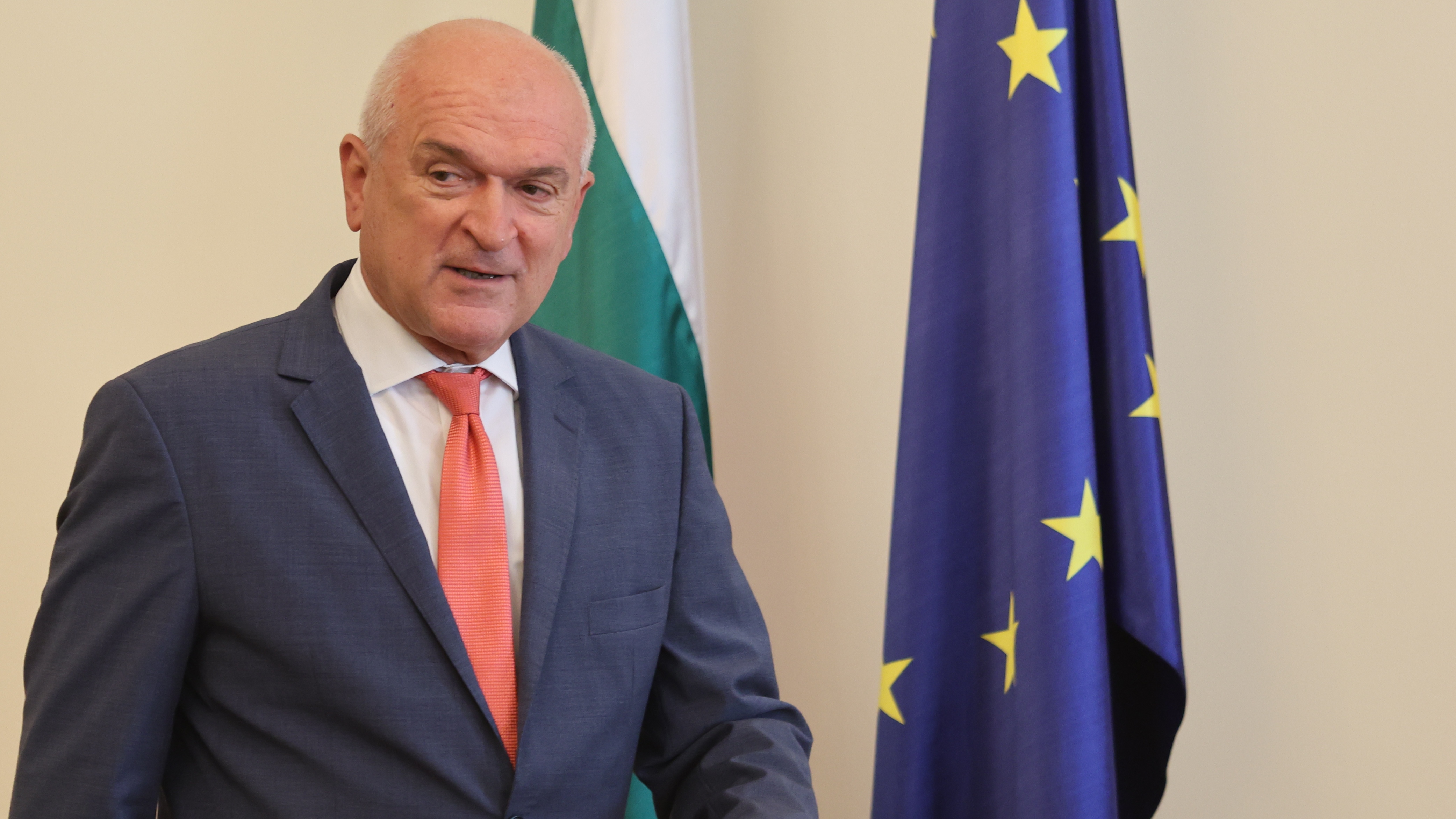 Bulgarian PM Glavchev convenes meeting on state measures for the safety of Bulgarians in Lebanon