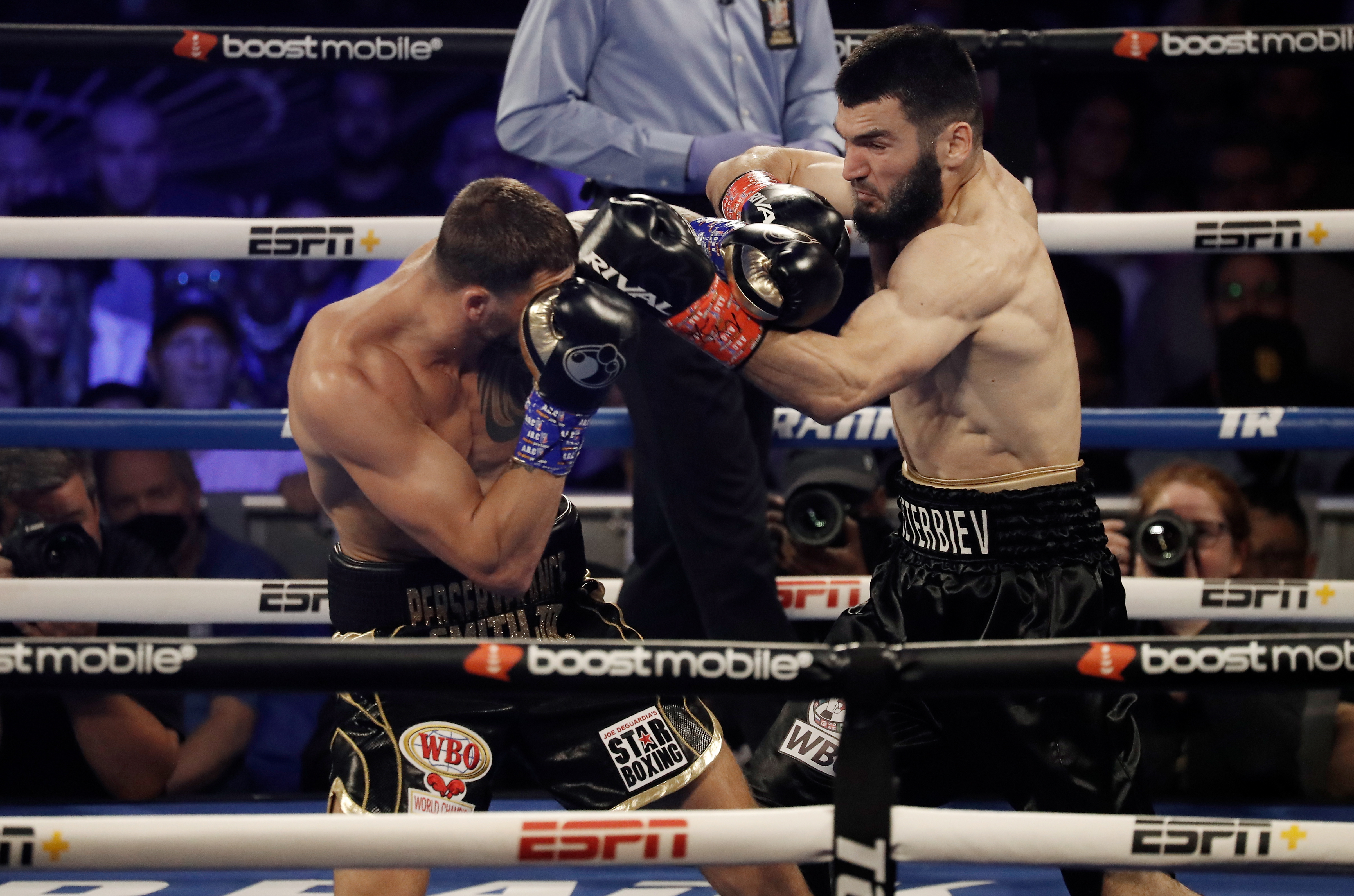 Beterbiev beat Bivol for undisputed light heavyweight crown