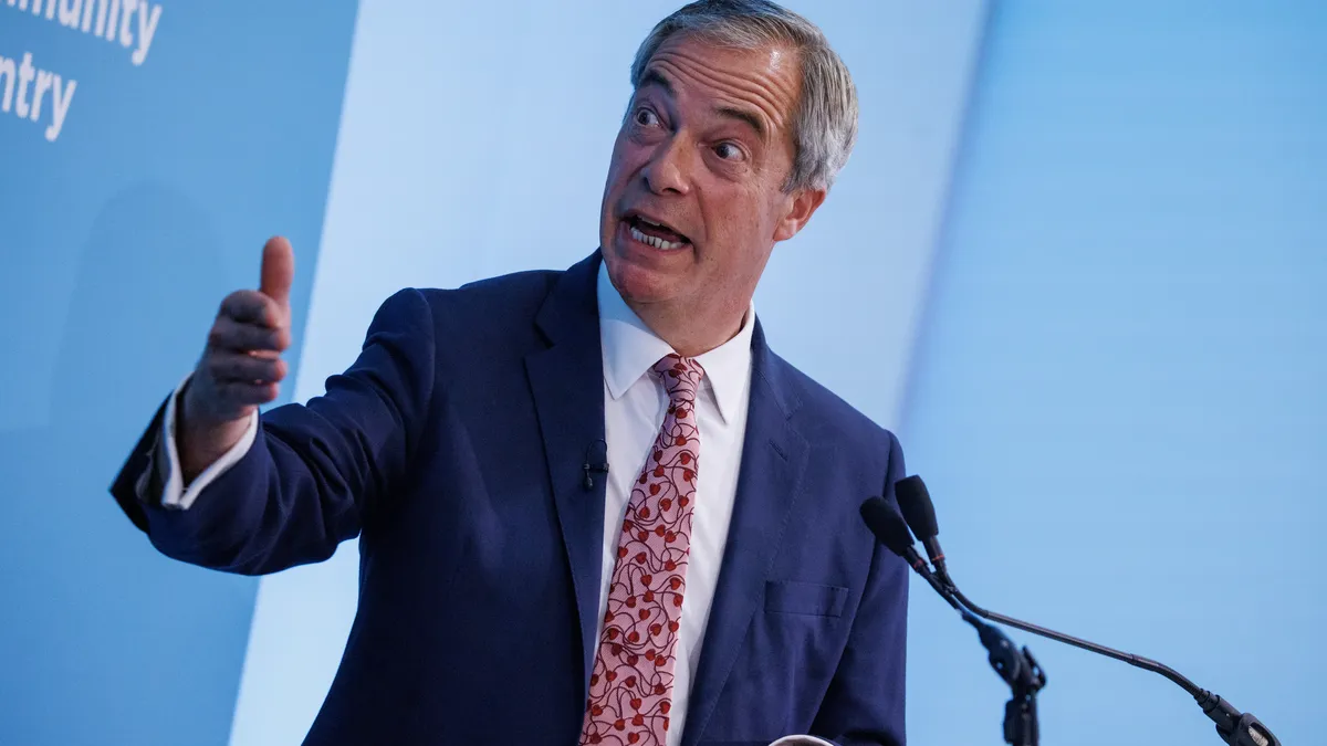 Farage: I'll help Labour talk with Trump if he wins