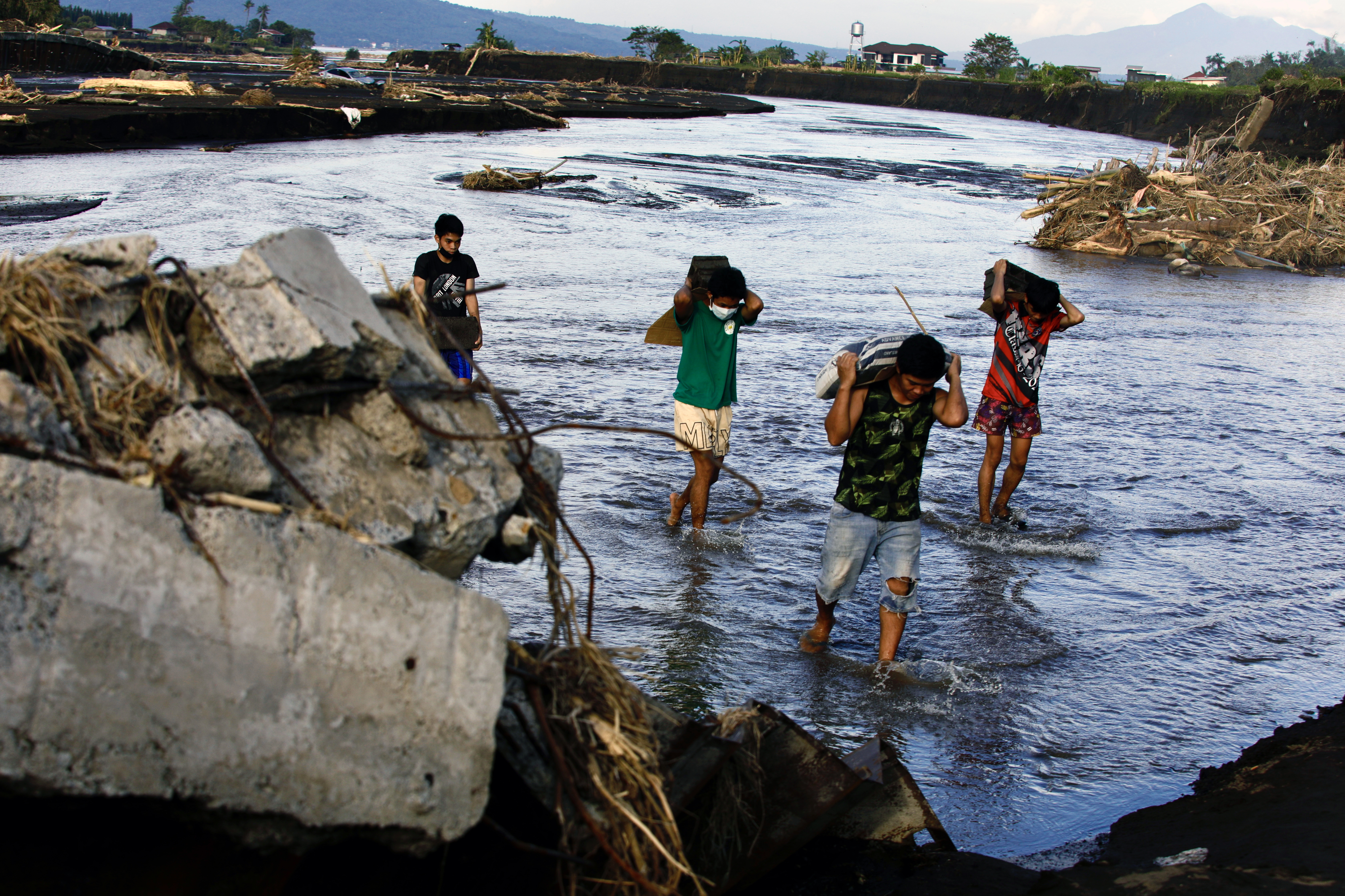 New storm hits Philippines after deadly Trami