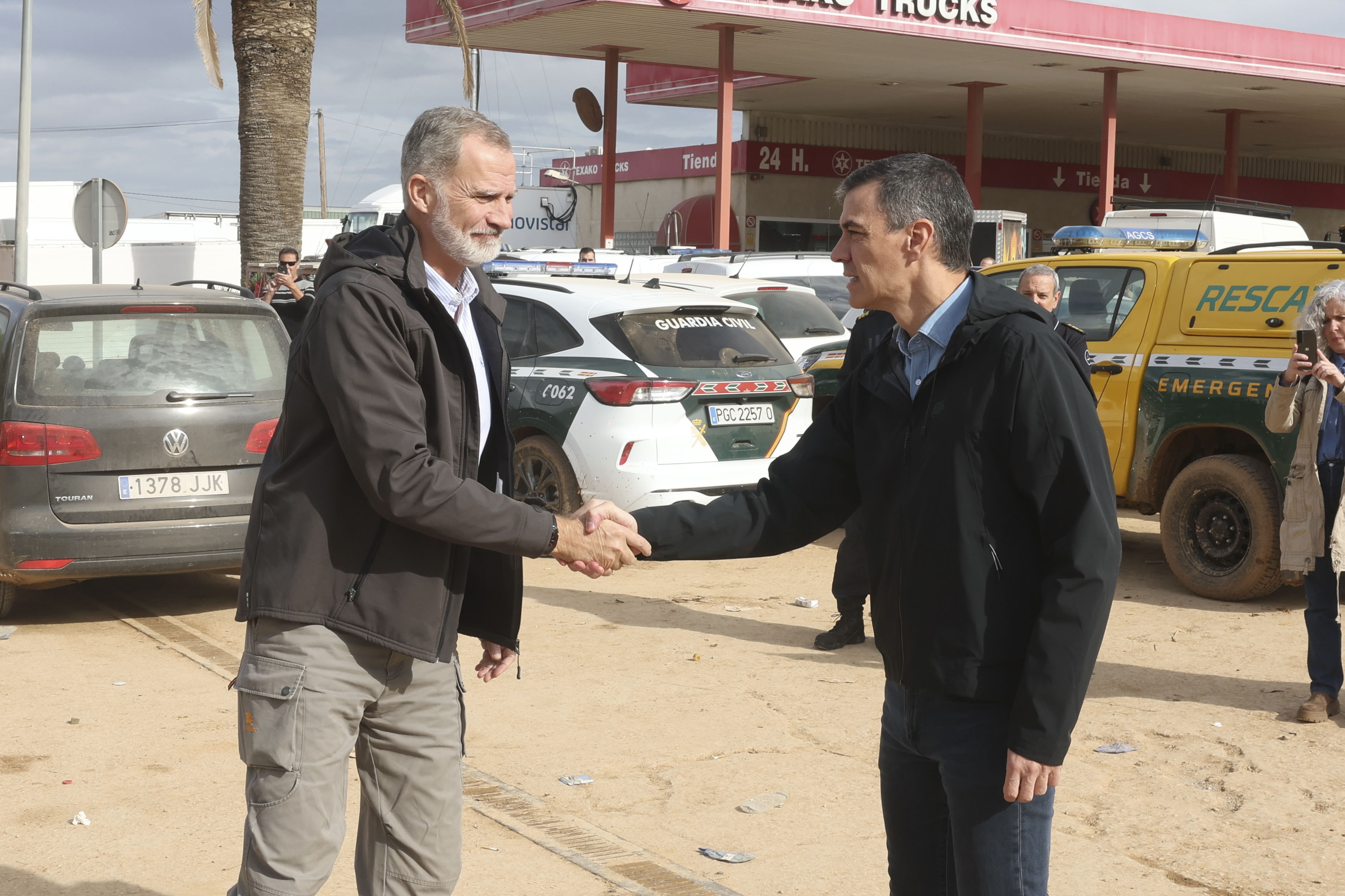 Spain's King Felipe VI arrived in the flood-hit region