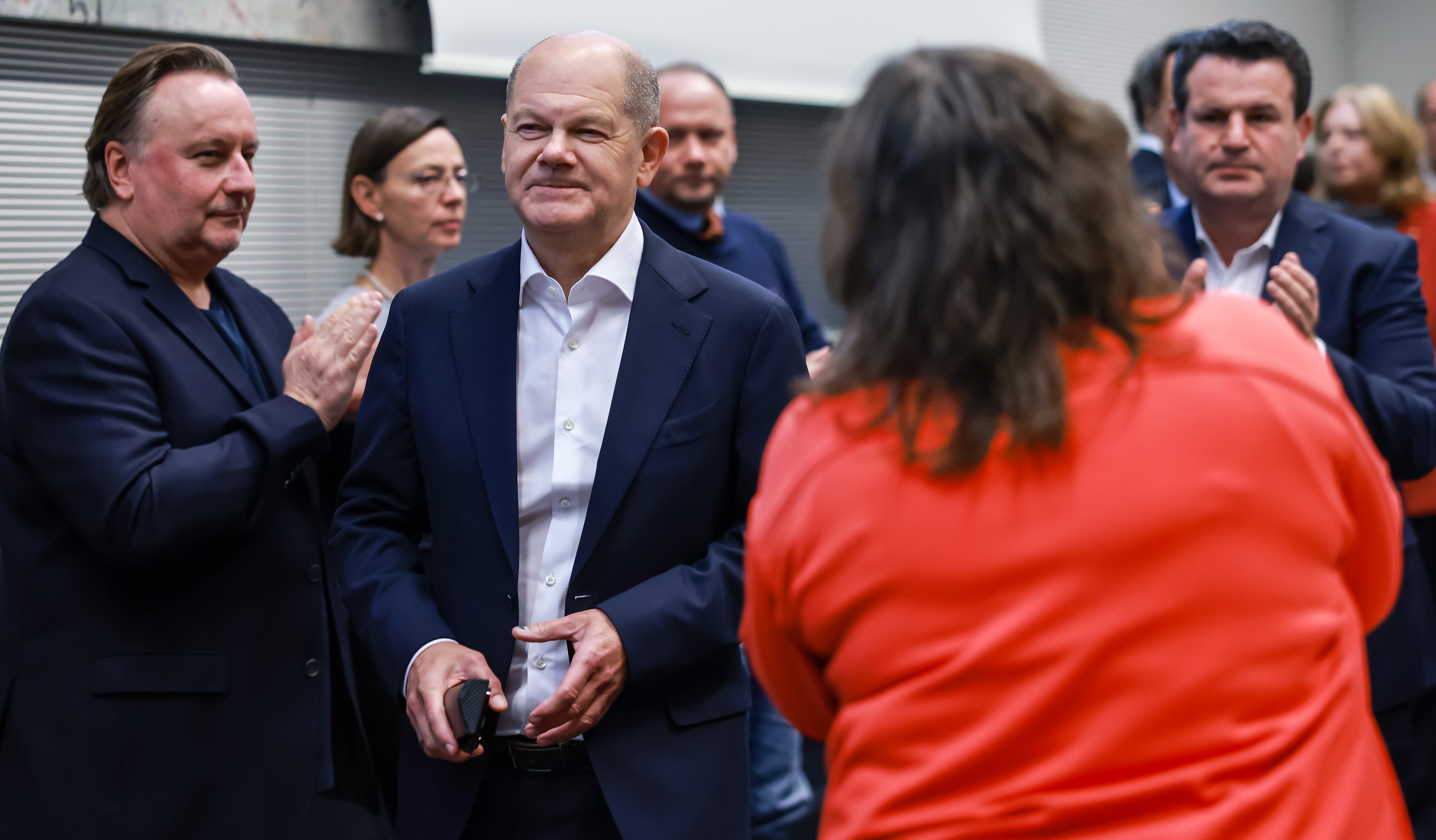 Scholz coalition collapses, Germany heads for early elections